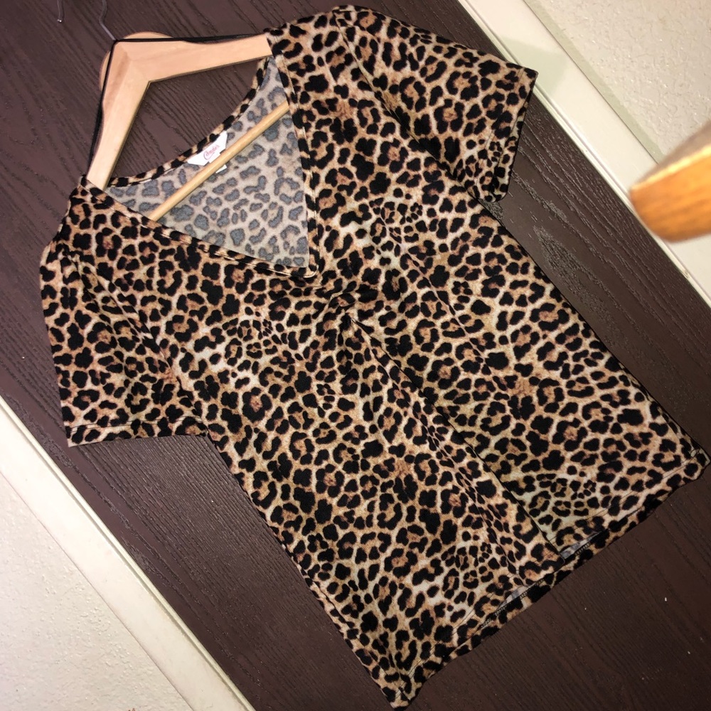 cheeta print short sleeve
